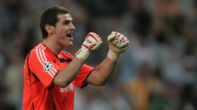 Chorus of approval thrills Casillas