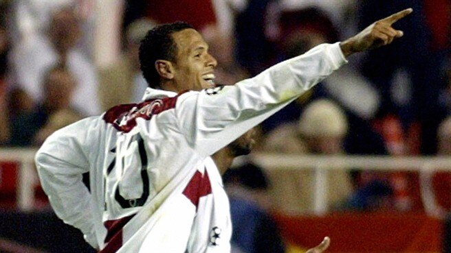 Luis Fabiano enjoys 'historic night'