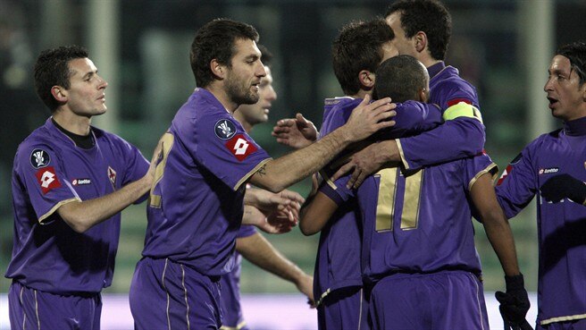 Vieri fires Fiorentina through