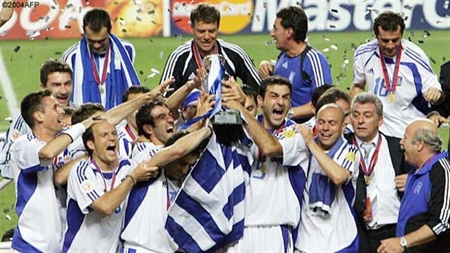 Meski tak pernah diunggulkan Yunani menjadi juara di Piala Eropa 2004
