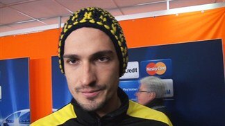 Hummels header earns Dortmund draw in Donetsk