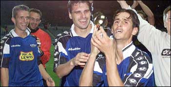 http://www.uefa.com/MultimediaFiles/Photo/competitions/IntertotoCup/3809_351X180.jpg
